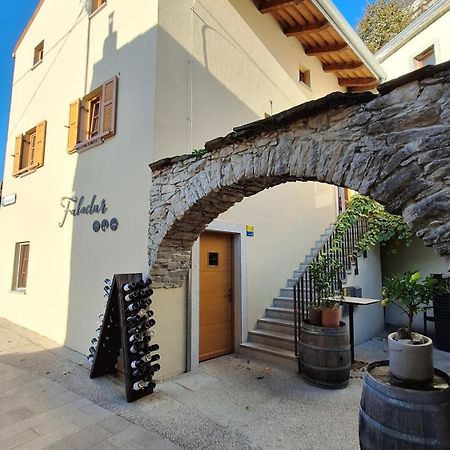 Fine Rooms Vipava Exterior photo